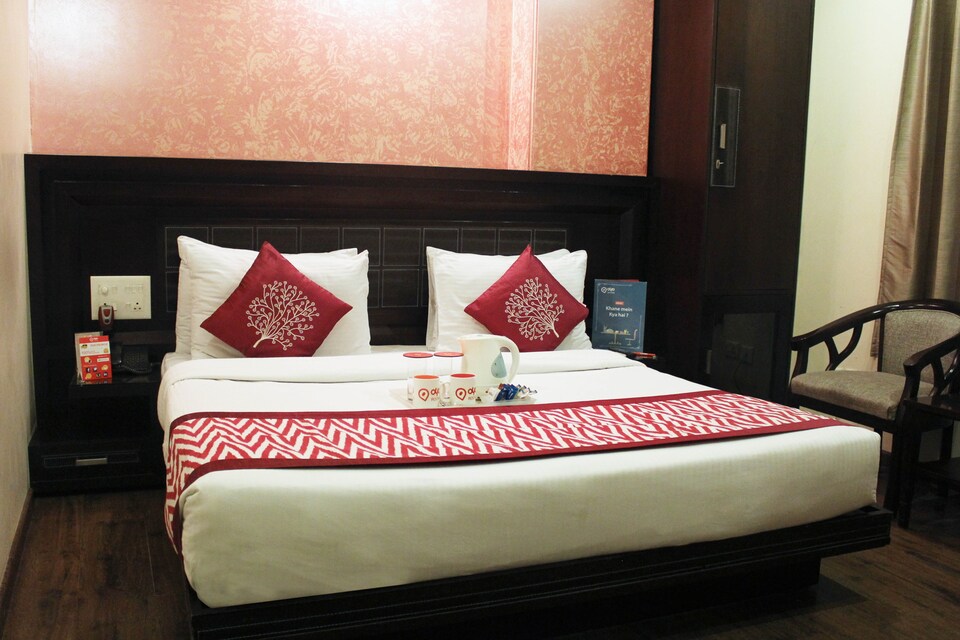 OYO 2269 Hotel The Vaishali Inn, Vaishali Kaushambi Metro, Ghaziabad