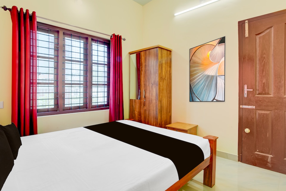 Hotel O Heaven Home Stay, Thampanoor Trivandrum, Trivandrum