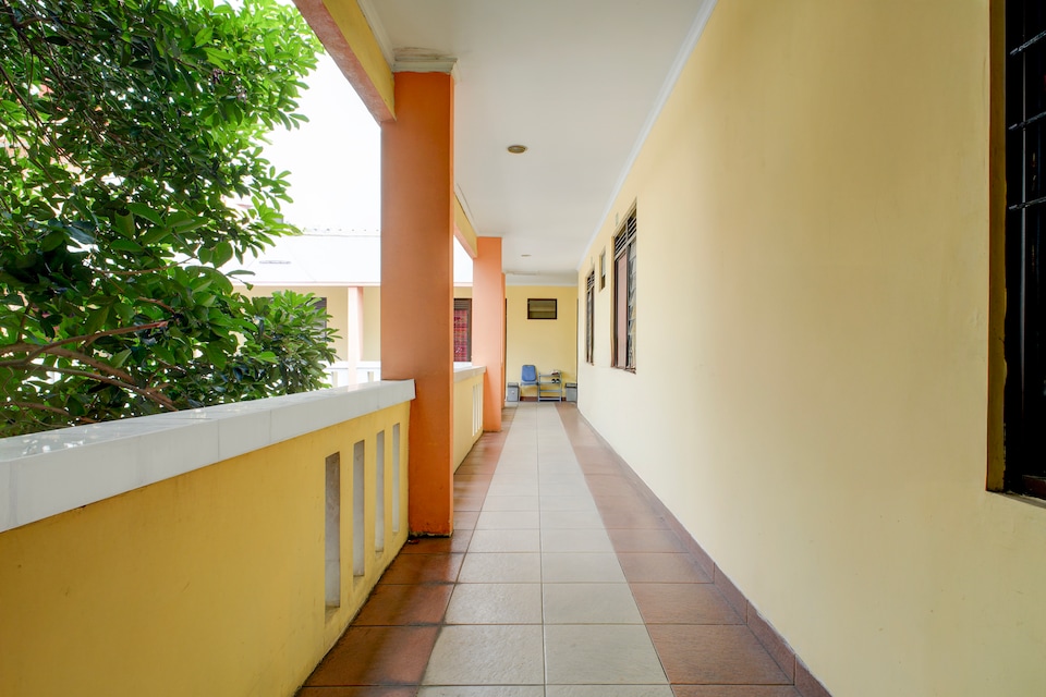 Hotel O Griya Cewang Syariah, Bekasi, Bekasi