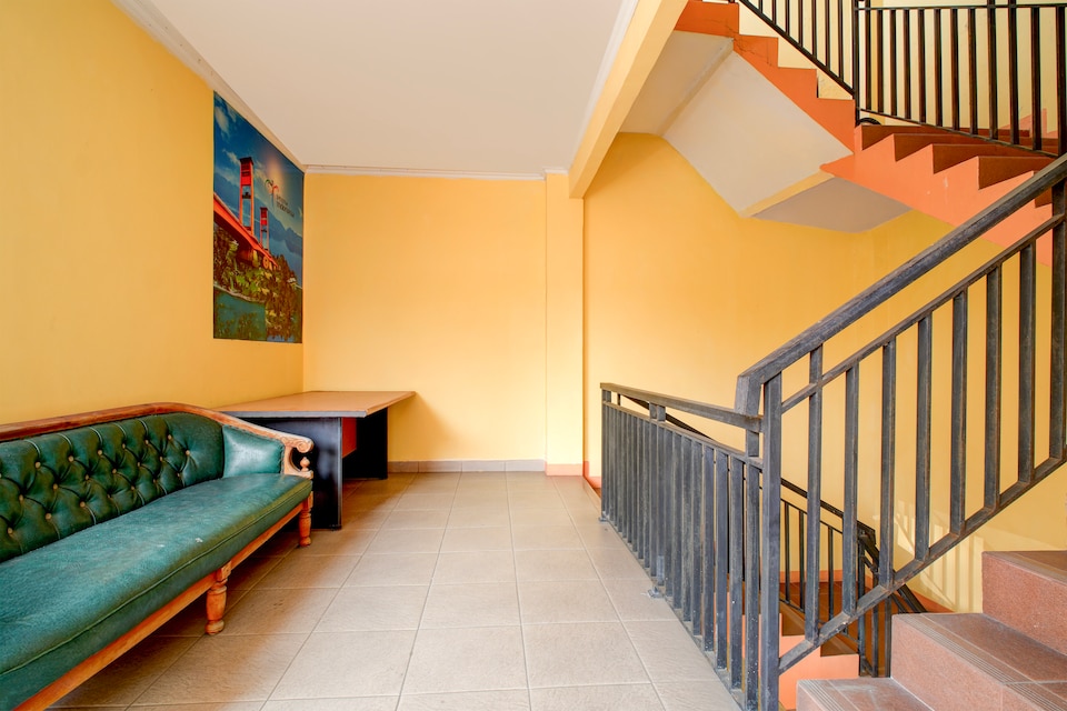 Hotel O Griya Cewang Syariah, Bekasi, Bekasi