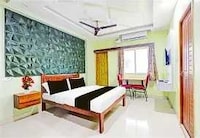 Collection O DTU Rohini Formerly Hotel Golden