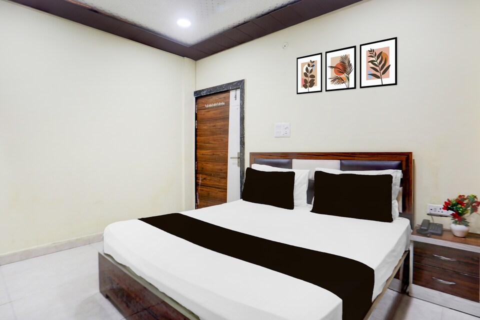 Hotel O A A Royal, Barra Kanpur, Kanpur