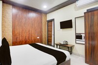 Hotel O A A Royal