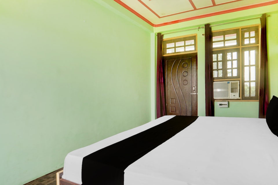 Hotel O Ashirwad Hotel & Lawn, Rania Kanpur, Kanpur
