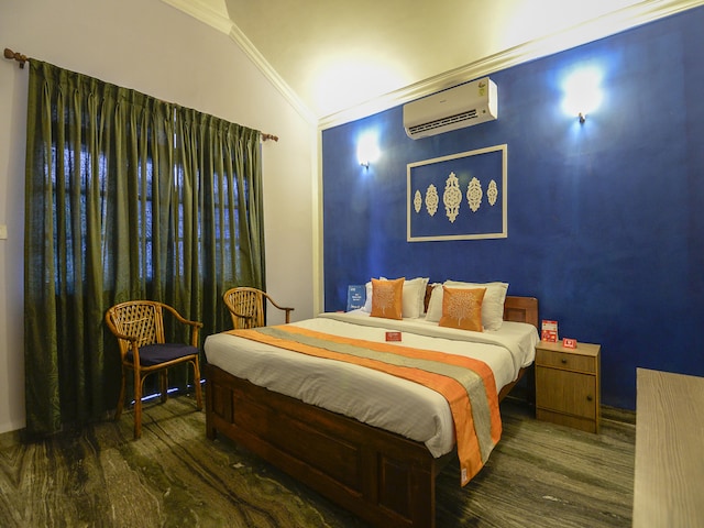 OYO Hotel Mike's Place
