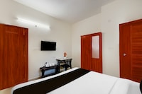 Collection O DLF CyberCity Hyderabad Formerly Key Suites