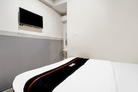 Collection O 94637 Teratai Residence