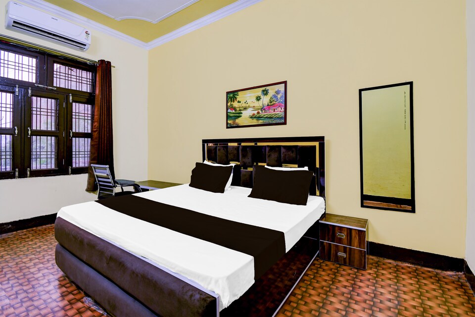 Hotel O SHUBHAM PALACE , Raebareily city, Raebareily
