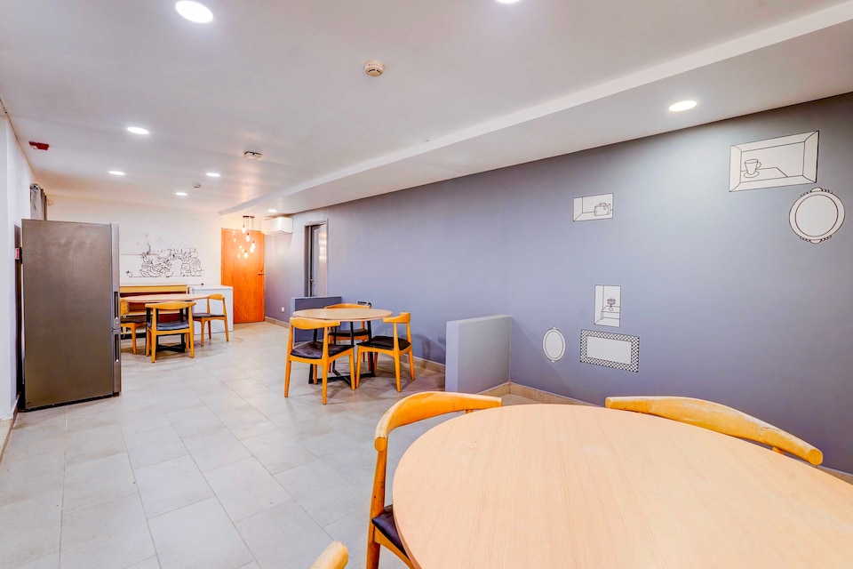 [Day Stay - 8 AM to 8 PM] Townhouse Oak Pondicherry Airport, Pondicherry City Centre, Pondicherry