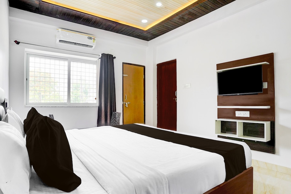HOTEL O ROYAL INN, Airport Road Nagpur, Nagpur