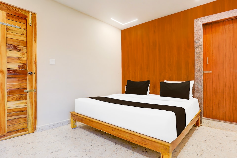 Super Townhouse Sri Padmavati Ammavaari Temple Formerly Hotel Rama Grand, Tiruchanur Road Tirupati, Tirupati