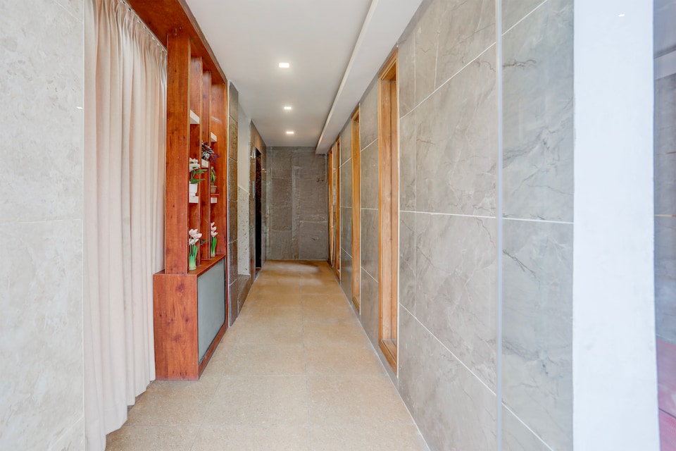 Super Townhouse Sri Padmavati Ammavaari Temple Formerly Hotel Rama Grand, Tiruchanur Road Tirupati, Tirupati