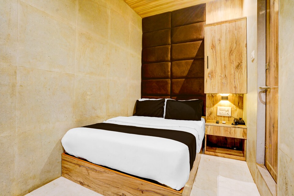 Hotel O Royal BKC , Mumbai Chembur-Kurla-Ghatkopar, Mumbai