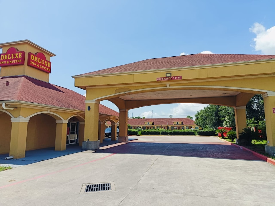 Capital O Deluxe Inn Channelview Houston I-10, Channelview TX, Channelview TX