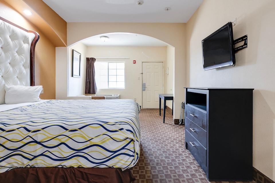 Capital O Deluxe Inn Channelview Houston I-10, Channelview TX, Channelview TX