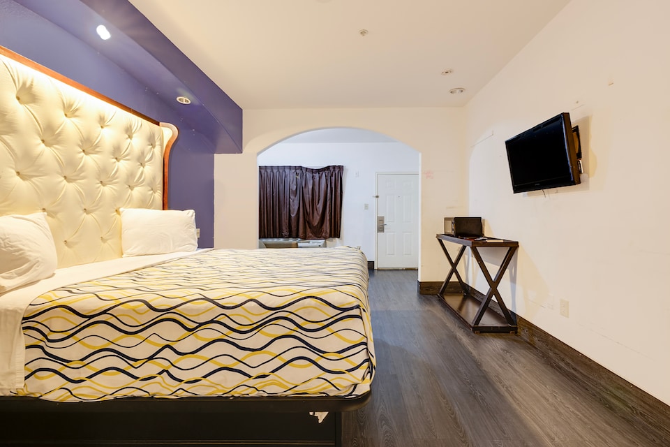 Capital O Deluxe Inn Channelview Houston I-10, Channelview TX, Channelview TX