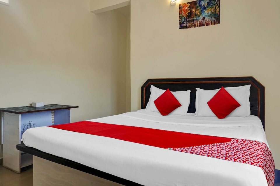 Power Break Hotel O Happy Homely Stay (6 Hrs Stay), Hadapsar Pune, Pune