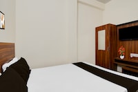 Super Hotel O BHU Campus 