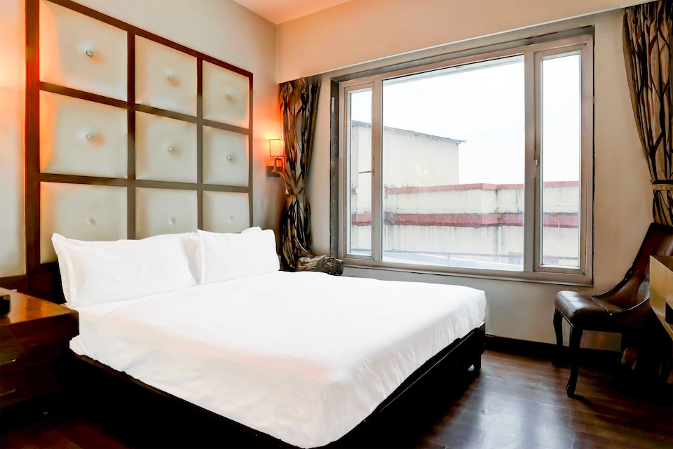 Townhouse Oak Ahmedabad Junction, Ashram Road Ahmedabad, Ahmedabad