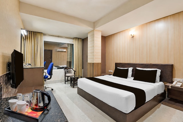 Super Townhouse Oak ONGC Crossway Formerly Hotel Gold Stone Comfort