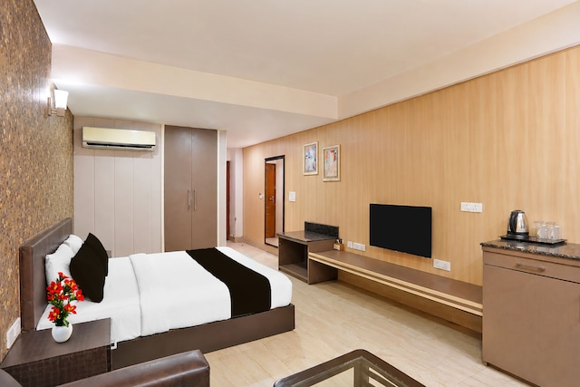 Super Townhouse Oak ONGC Crossway Formerly Hotel Gold Stone Comfort