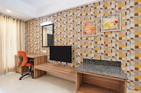 Super Townhouse Oak ONGC Crossway Formerly Hotel Gold Stone Comfort