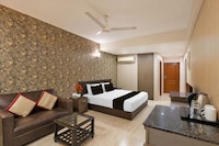Super Townhouse Oak ONGC Crossway Formerly Hotel Gold Stone Comfort