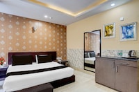 Super Townhouse Oak ONGC Crossway Formerly Hotel Gold Stone Comfort