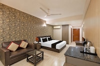 Super Townhouse Oak ONGC Crossway Formerly Hotel Gold Stone Comfort