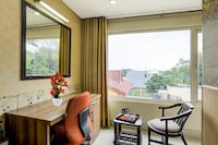 Townhouse Oak ONGC Crossway Formerly Hotel Gold Stone Comfort