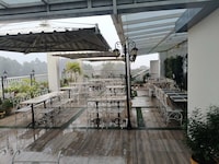 Super Townhouse Oak ONGC Crossway Formerly Hotel Gold Stone Comfort