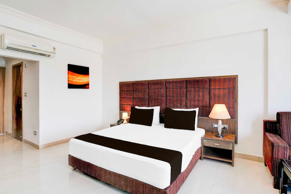 Townhouse Bharuch Railway Station, Railway station Bharuch, Bharuch
