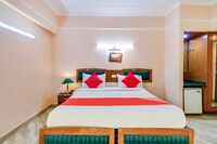 Power Break Super Collection O Queen Residency (6 Hrs Stay)