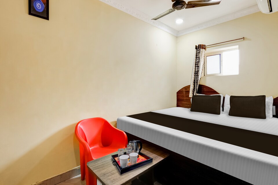 Hotel O Sri Sai Mani Lodge, Governorpet Vijayawada, Vijayawada