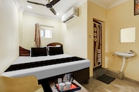 Hotel O Sri Sai Mani Lodge