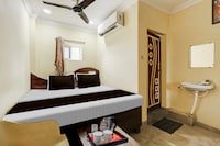 Hotel O Sri Sai Mani Lodge