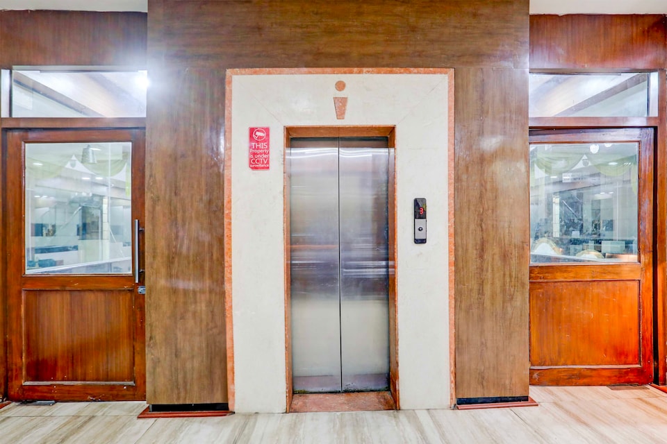 Townhouse Oak Gwalior City centre Road, Lashkar, Gwalior