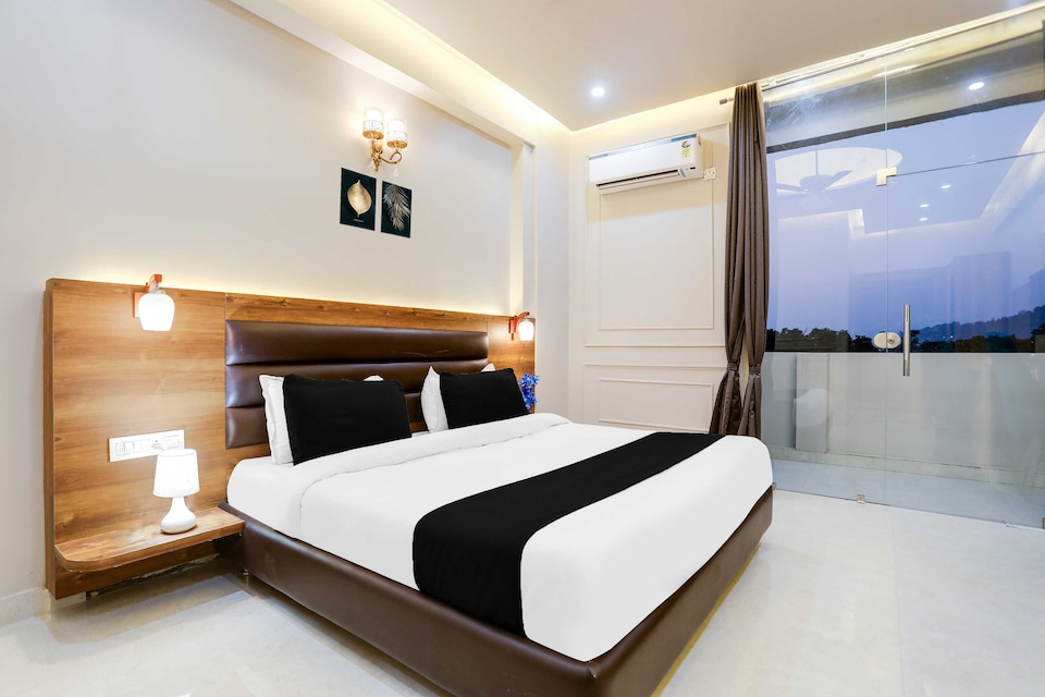 Townhouse Oak Haldwani Kathgharia Chowk, Tikonia Haldwani, Haldwani