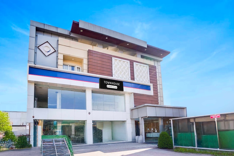 Townhouse Silver City Mall Dehradun, Rajpur Road Dehradun, Dehradun
