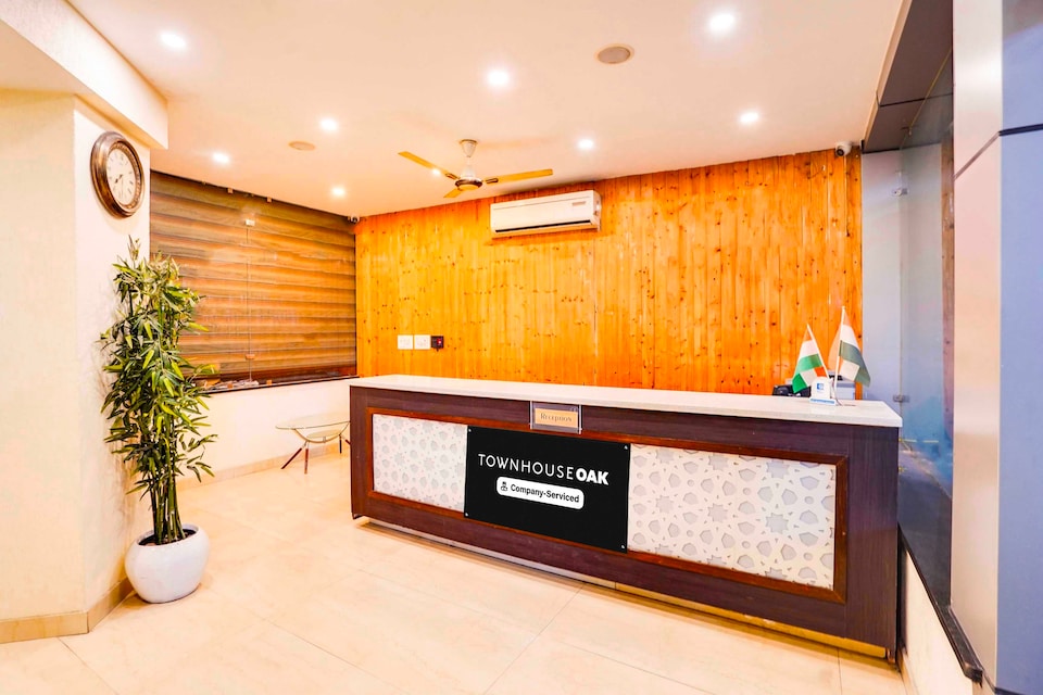 [Day Stay - 12 Hrs Slot : 8 AM to 8 PM] Townhouse Dehradun City Centre, Rajpur Road Dehradun, Dehradun