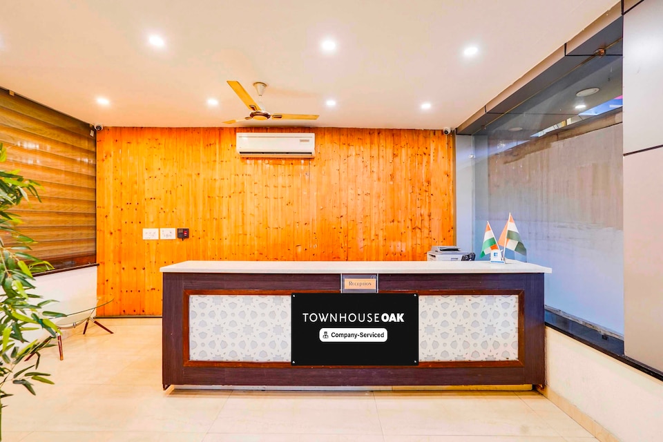 [Day Stay - 12 Hrs Slot : 8 AM to 8 PM] Townhouse Dehradun City Centre, Rajpur Road Dehradun, Dehradun