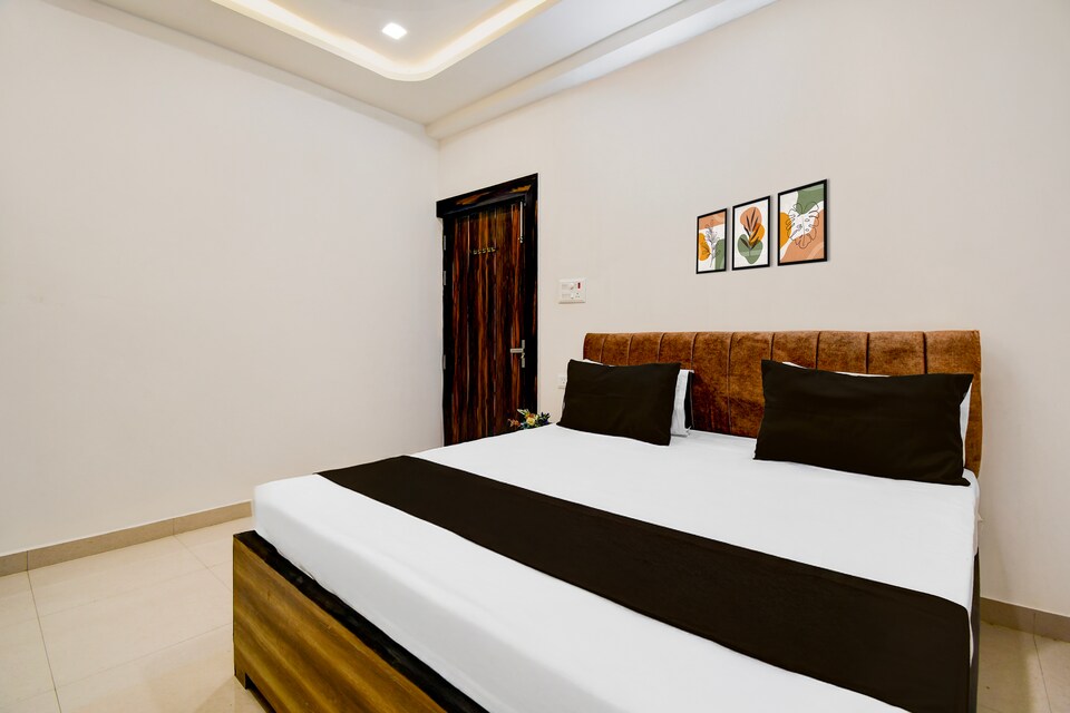 Hotel O Golden Inn , Rambagh Allahabad, Prayagraj