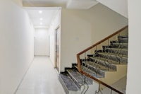 SPOT ON The Royal Inn 