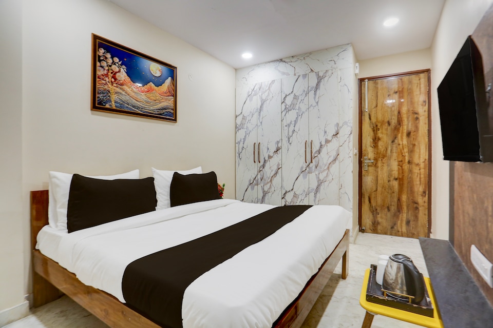 Hotel O Amazing House , Rohini Delhi, Delhi