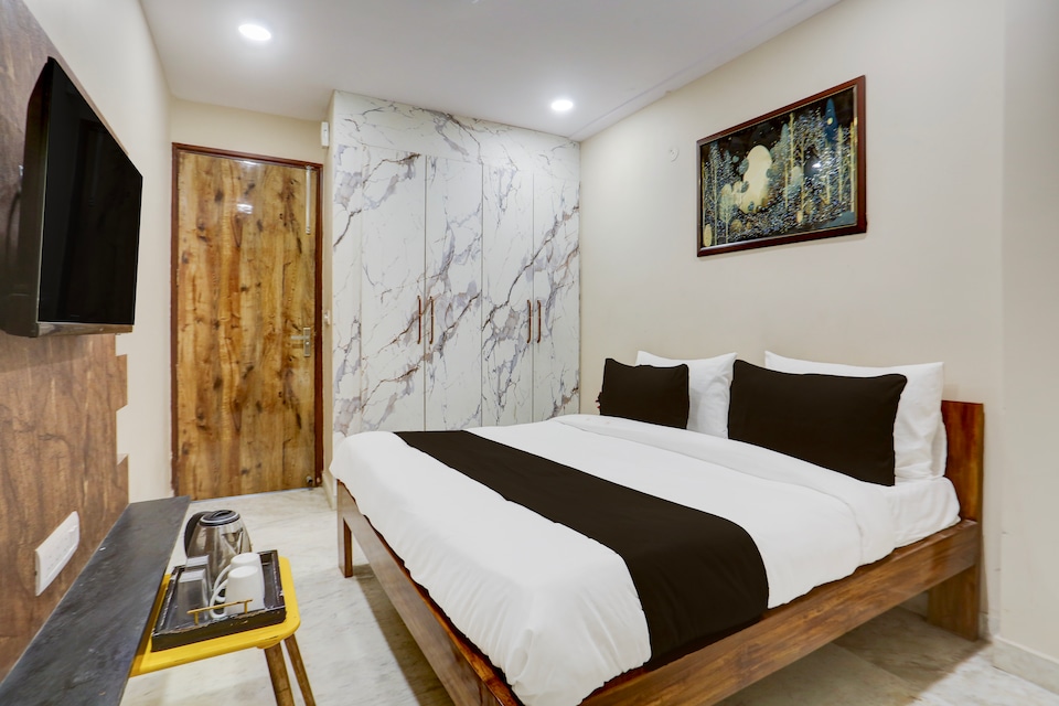 Hotel O Amazing House , Rohini Delhi, Delhi