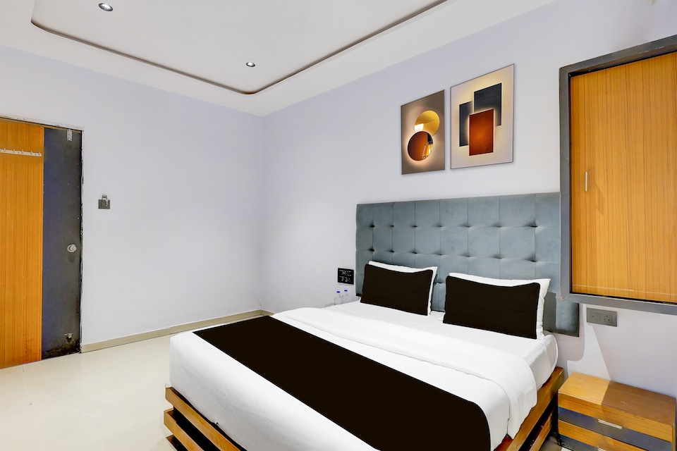 Hotel O Nidhivan palace, Airport Surat, Surat