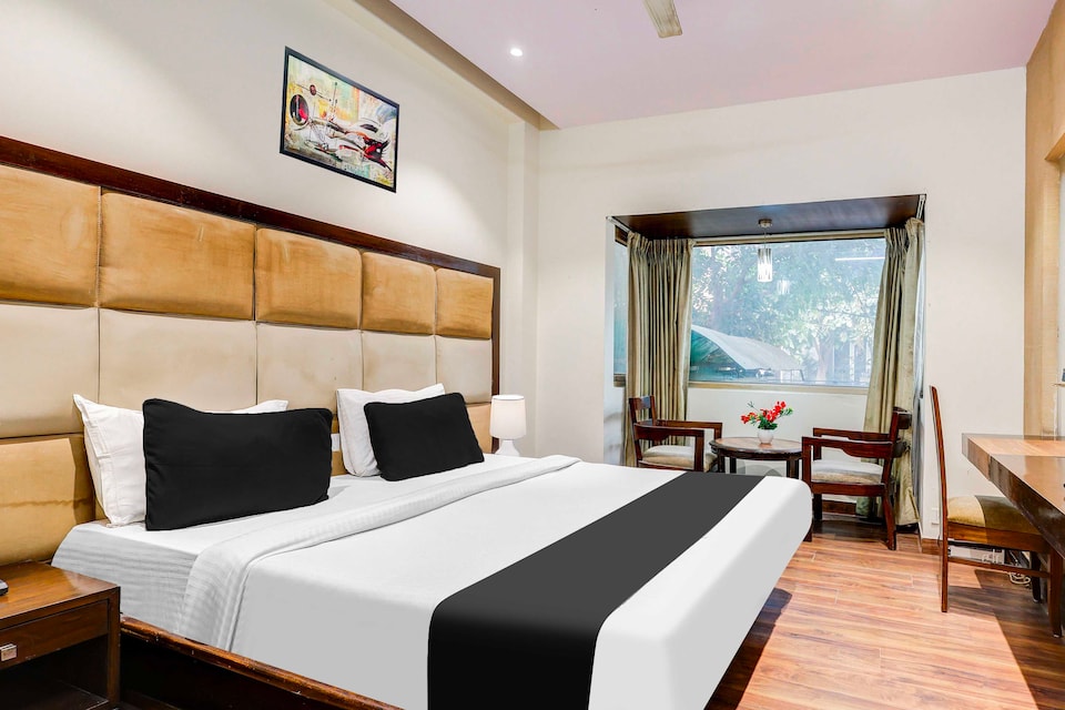 Townhouse DLF Phase 2 Gurgaon, Cyber City, Gurgaon