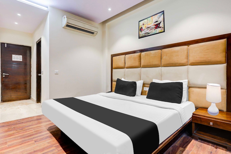 Townhouse DLF Phase 2 Gurgaon, Cyber City, Gurgaon