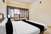 Townhouse Oak Pichola Lake Udaipur City Palace