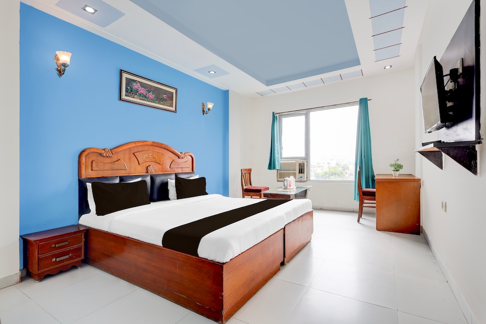 Collection O Taj Empire , Fatehabad Road, Agra